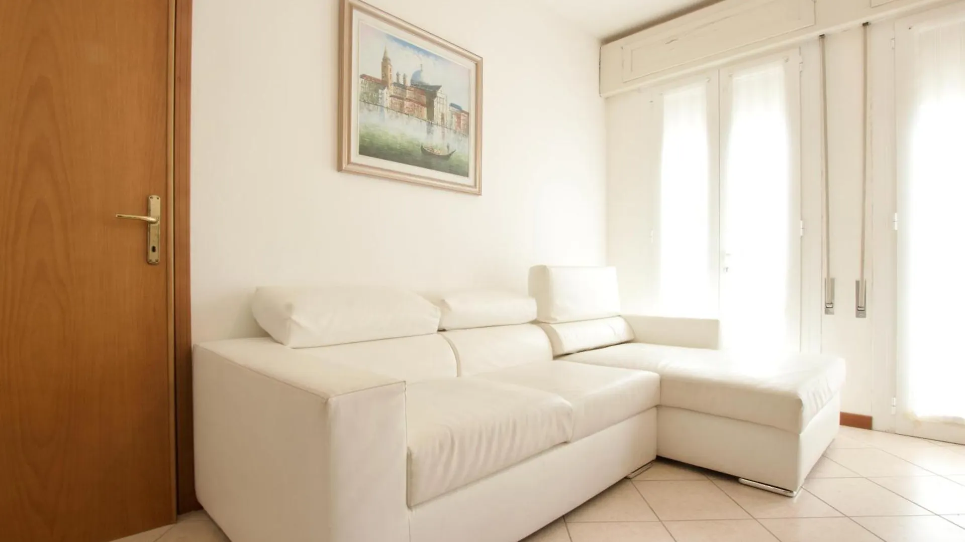 Apartment 12 Accesso - Home Immobiliare Jesolo Italy